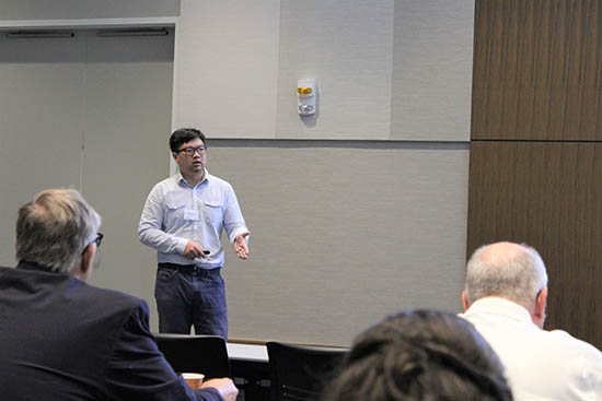 Zheng Jia, graduate student in the Park group, presents his work on Nanopore Detection.